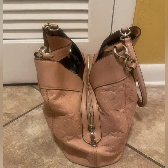 NEW Authentic COACH BAG with NWT matching Wallet - Picture 14 of 16